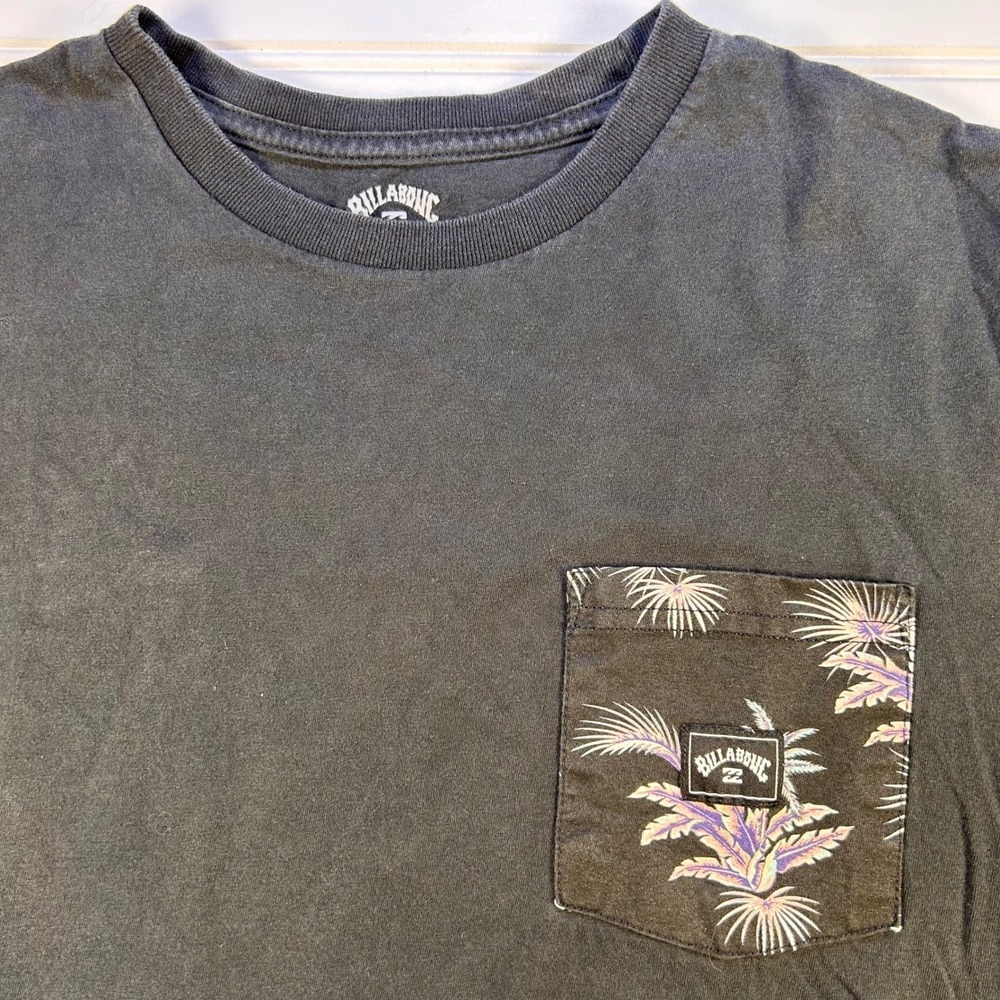 Billabong Team Pocket T-Shirt Men's Medium Black Tropical Palm Graphic Surf